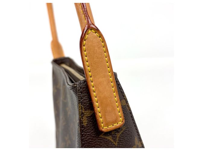 Borsa a tracolla Louis Vuitton Looping MM - vista 4