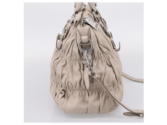 Prada Gaufre Convertible Nappa Leather Medium - vista 3