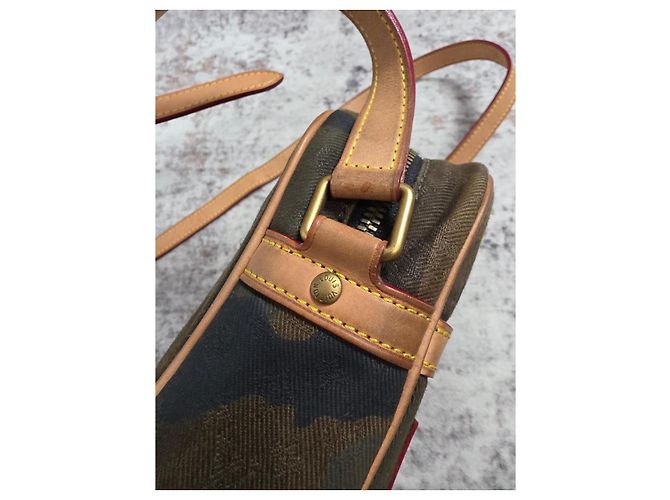 Magnifica Borsa a Tracolla Louis Vuitton x Supreme - vista 12