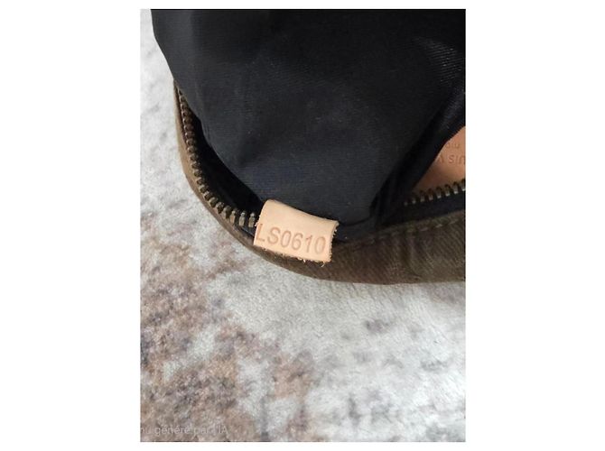 Magnifica Borsa a Tracolla Louis Vuitton x Supreme - vista 14