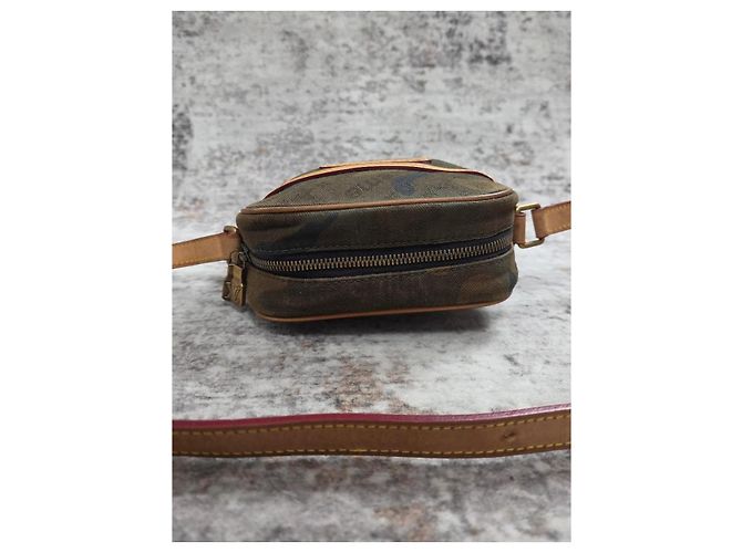Magnifica Borsa a Tracolla Louis Vuitton x Supreme - vista 6
