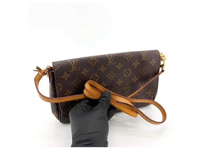 Louis Vuitton Favorite Monogram Canvas PM - vista 7