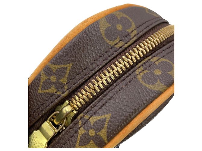 Louis Vuitton Monogram Pochette Gange Body Bag - vista 9