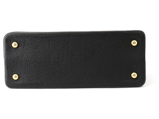 Borsa Louis Vuitton Capucines MM - vista 3