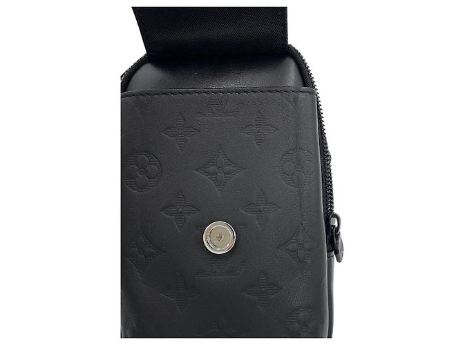 Borsa a tracolla Louis Vuitton Monogram Shadow Double Phone Pouch - vista 9