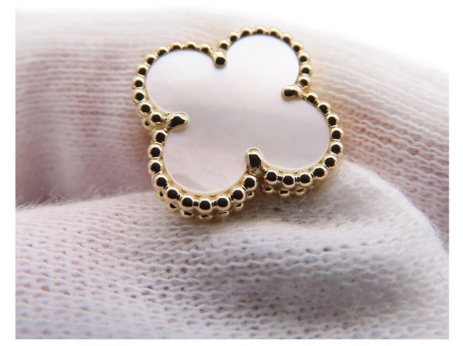Orecchini Alhambra Clip Van Cleef & Arpels - vista 5