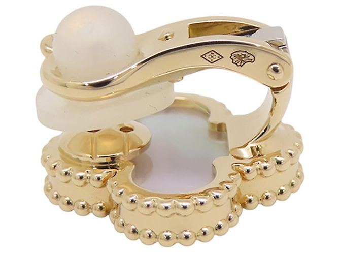 Orecchini Alhambra Clip Van Cleef & Arpels - vista 9