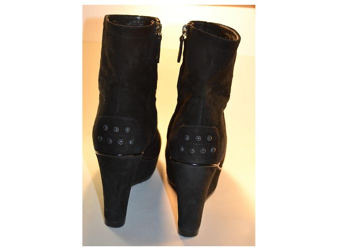 Tod's Stivaletti con zeppa in camoscio nero - vista 4