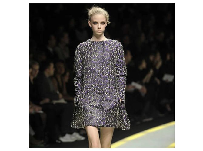 Conjunto de abrigo y vestido de jacquard adornado Versace Otoño/Invierno 2008/09 - vista 2