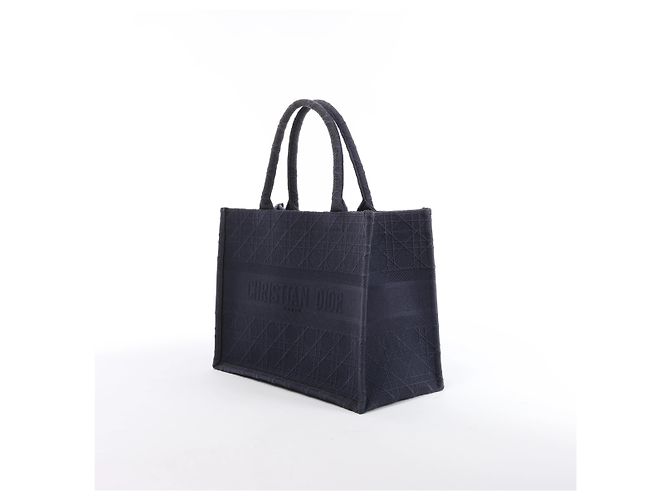 Borsa a tracolla Christian Dior Book Tote Cannage Canvas in blu navy - vista 2