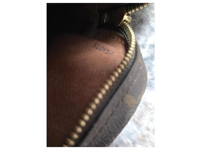 Pochette Louis Vuitton Monogram Canvas - vista 13