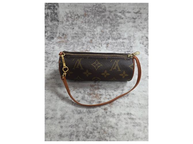 Louis Vuitton Papillon Pochette Monogram - vista 3