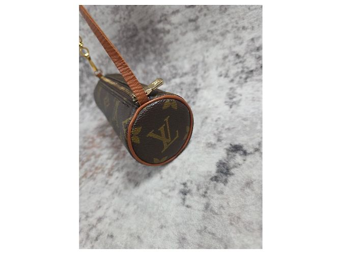 Louis Vuitton Papillon Pochette Monogram - vista 8