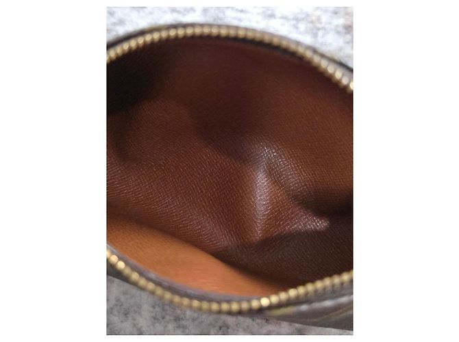 Louis Vuitton Papillon Pochette Monogram - vista 9