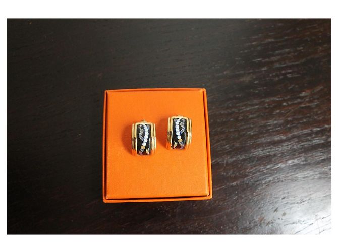 Hermès Orecchini a clip in metallo dorato ed emaille - vista 3