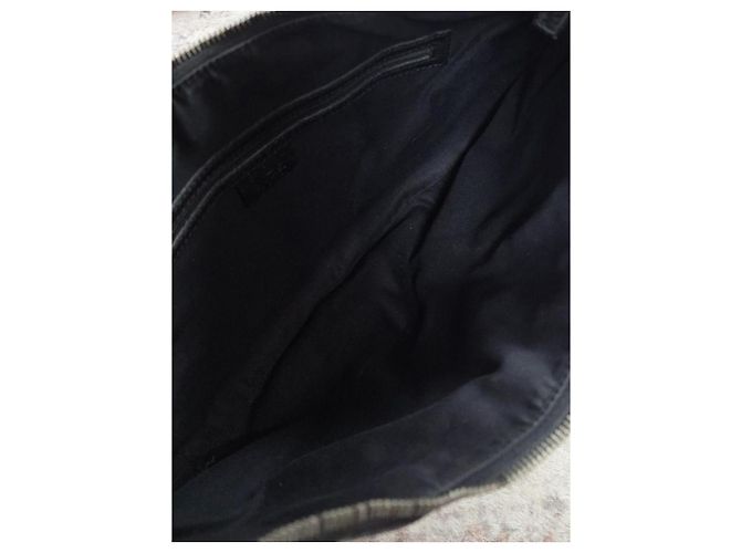 Magnifica Borsa Gucci Hobo - vista 11