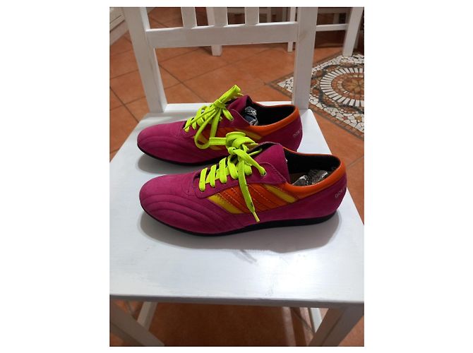 Sneakers Dolce & Gabbana in camoscio fucsia e arancione - vista 4