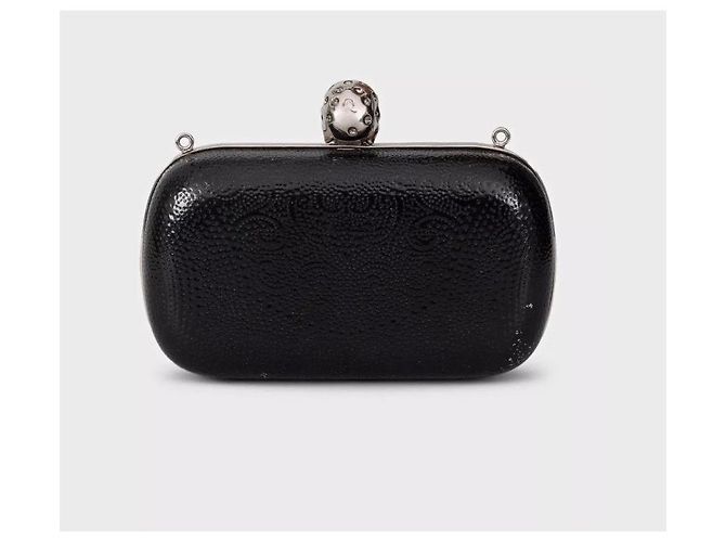 Clutch Alexander McQueen in pelle nera con teschio, usato - vista 3