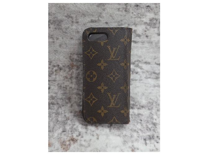 Prachtvolle Louis Vuitton Monogram iPhone Hülle - Ansicht 6