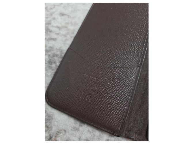 Prachtvolle Louis Vuitton Monogram iPhone Hülle - Ansicht 9