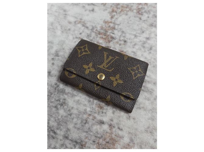 Magnificent Louis Vuitton keychain - view 2