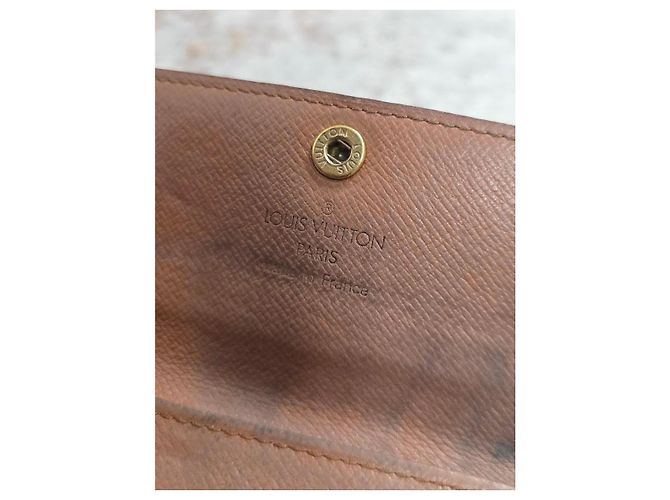 Magnificent Louis Vuitton keychain - view 7