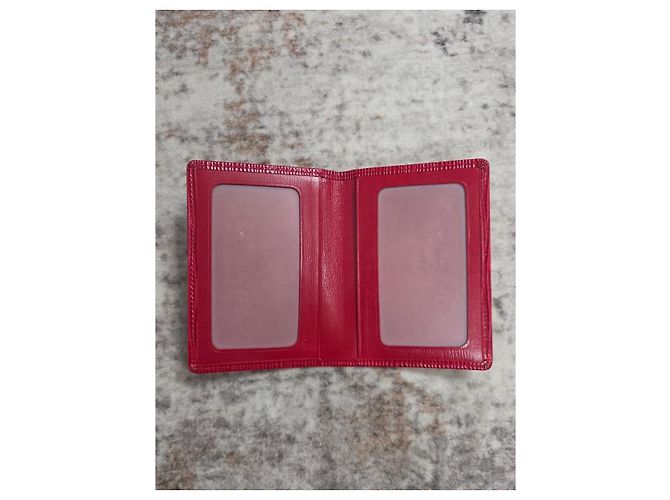 Magnífico tarjetero Louis Vuitton Epi - vista 9