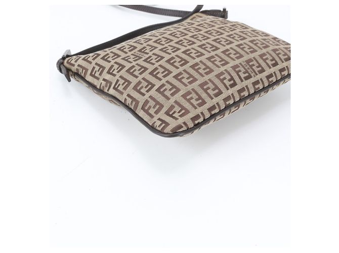 Borsa a spalla e crossbody Fendi Zucchino in pelle - vista 4