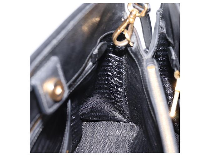 PRADA Hand Bag Safiano Leather 2way Black Gold - vista 23