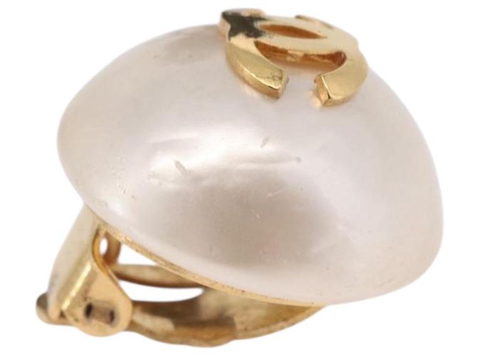 CHANEL Pearl Earring metal Gold CC - vista 8