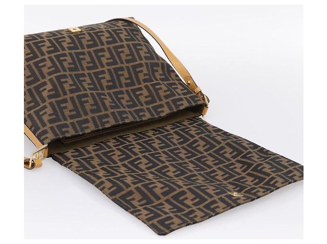 FENDI Zucca Canvas Shoulder Bag Brown Black - vista 10
