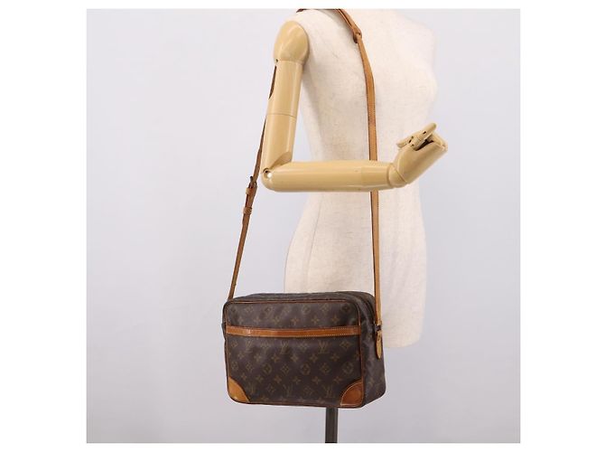 LOUIS VUITTON Monogram Trocadero 30 Shoulder Bag M51272 LV - vista 26