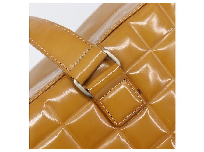 CHANEL Choco Bar Hand Bag Patent Yellow Silver CC - vista 17