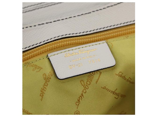 Salvatore Ferragamo Shoulder Bag Leather White Gold - vista 21