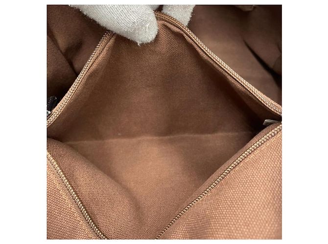 Burberry Borsa Tote in Lana e Pelle a Quadri - vista 12