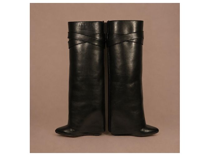 Stivaletti Givenchy Shark Lock in pelle nera - vista 6