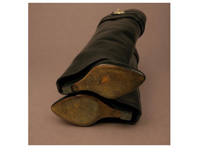 Stivaletti Givenchy Shark Lock in pelle nera - vista 9