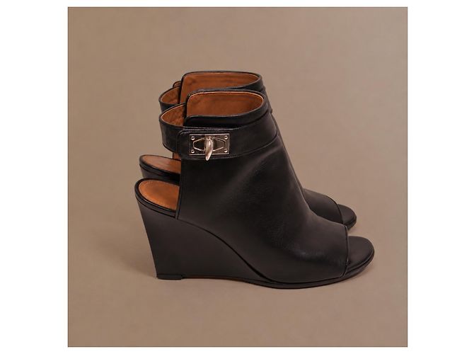 Givenchy Botines Shark Lock de cuña en cuero negro - vista 12