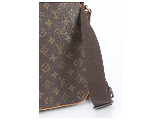 Borsa a tracolla Louis Vuitton Monogram Abbesses in pelle - vista 2