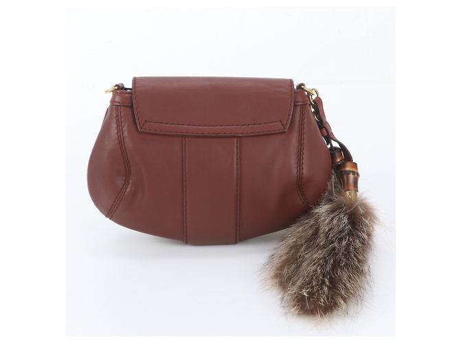Borsa a tracolla Gucci in pelle con catena e charm in pelliccia Bamboo - vista 3