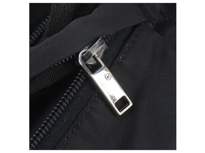 Bolso bandolera Prada Tessuto Nylon con logotipo triangular - vista 9
