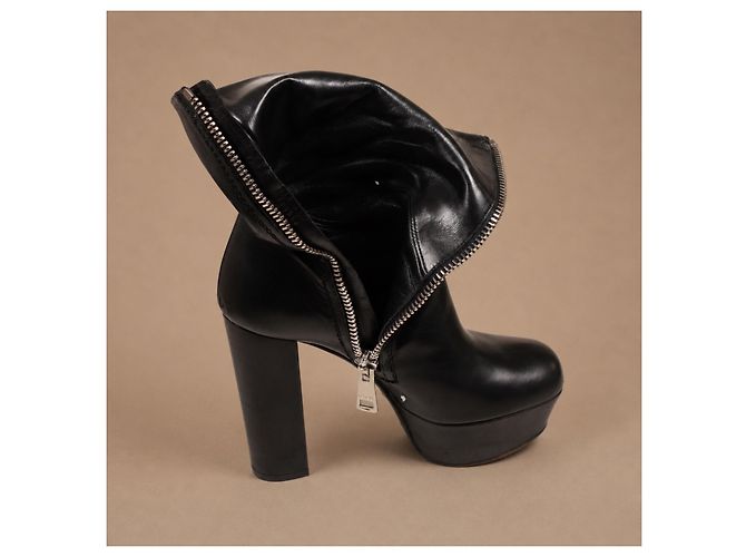 Gucci Stivaletti platform Runway in pelle nera - vista 7
