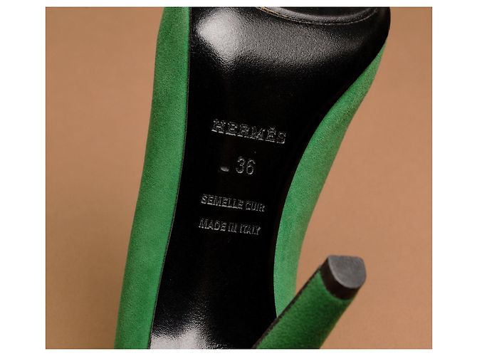 Hermès Décolleté peep-toe in camoscio verde - vista 12