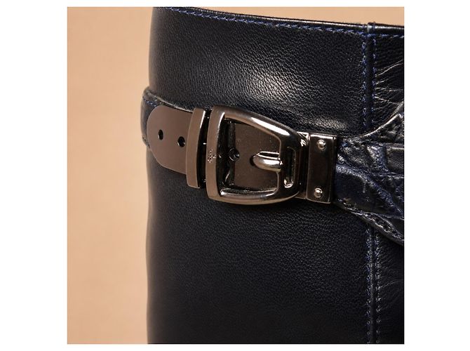 Stivali alti Gucci in pelle nera e coccodrillo - vista 12