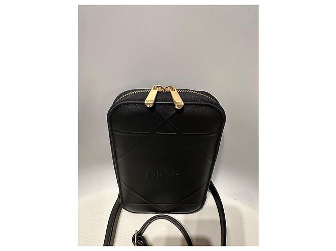 Dior Beauty Uniforme Pochette a Tracolla in Pelle Nera - vista 10