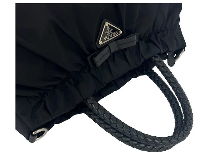 Prada Handtasche mit Triangle-Logo-Plakette - Ansicht 3