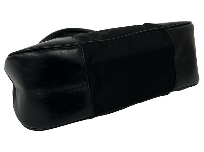 Borsa semi-spalla in nylon Tessuto Pocono e pelle con logo triangolo Prada - vista 6