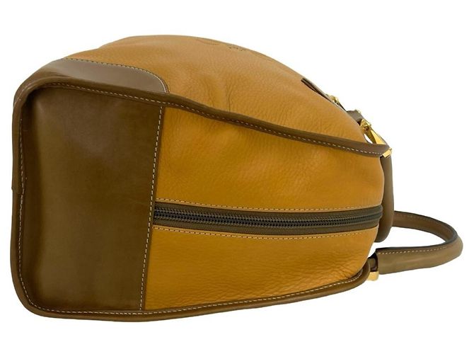 Mini borsa Boston in pelle con logo Anagram inciso Loewe - vista 5