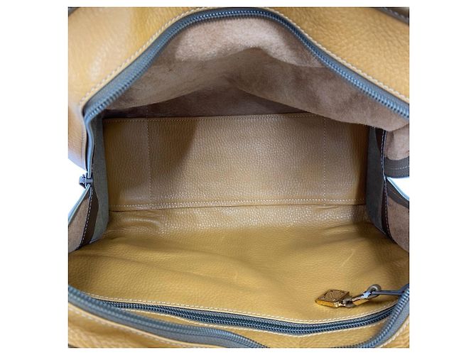 Mini borsa Boston in pelle con logo Anagram inciso Loewe - vista 8