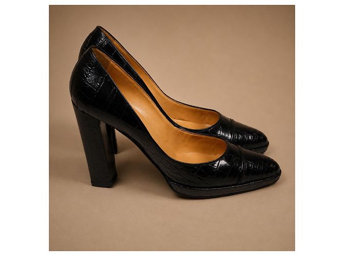 Hermès Décolleté in pelle di coccodrillo nera - vista 3